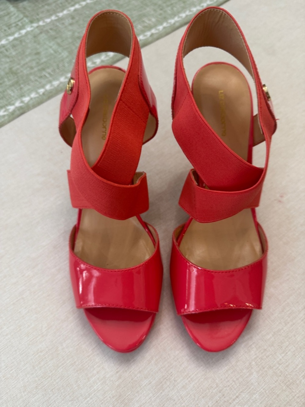 Liz Claiborne coral Patent & Elastic Slingback Heels